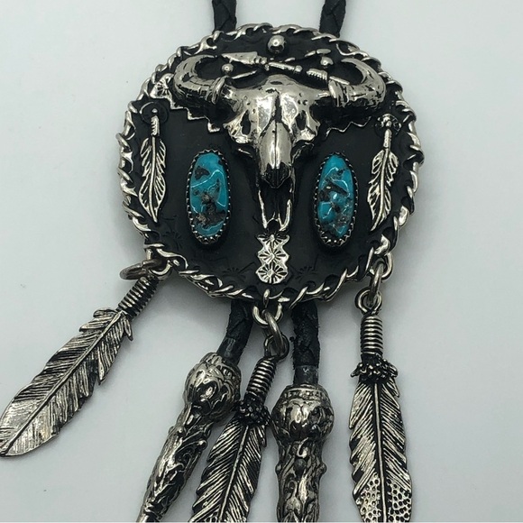 Ssi USA Turquoise & Pewter Bull Skull Pewter Bolo w Feathers 29” + 4” Pendant - Picture 2 of 9
